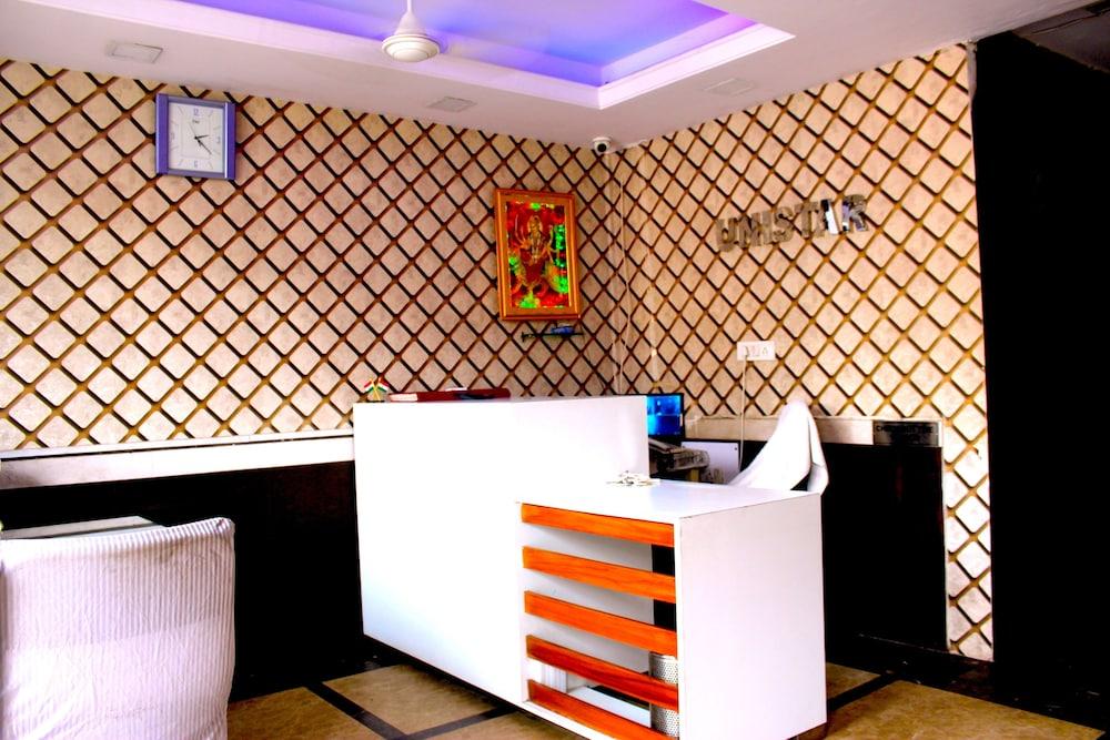 Hotel Unistar New Delhi Luaran gambar