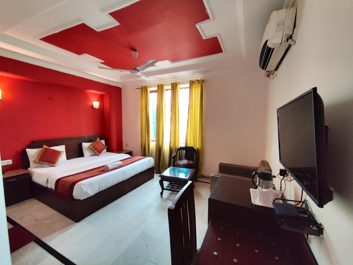 Hotel Unistar New Delhi Luaran gambar