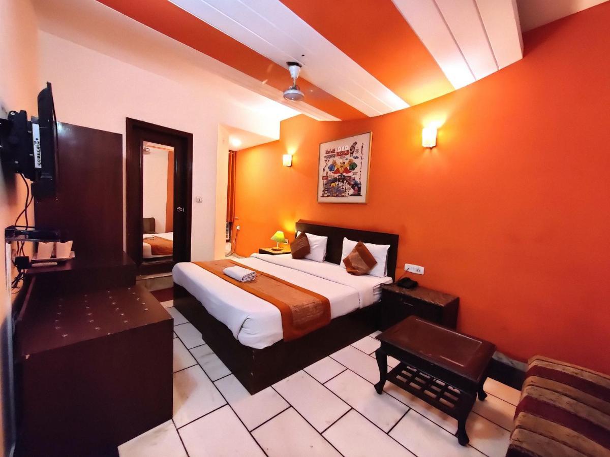Hotel Unistar New Delhi Luaran gambar