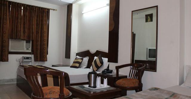 Hotel Unistar New Delhi Luaran gambar