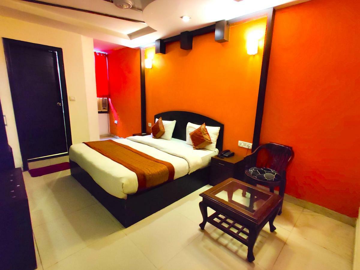 Hotel Unistar New Delhi Luaran gambar