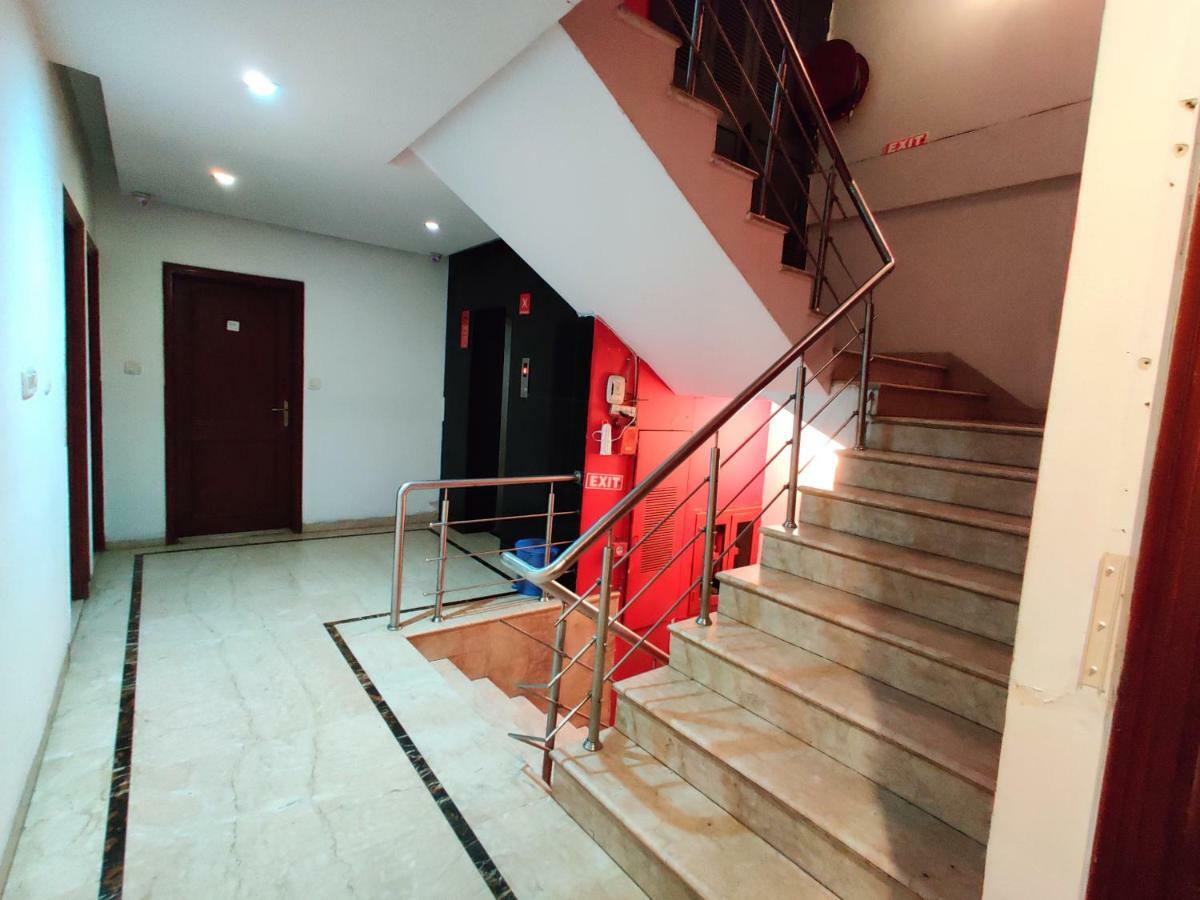 Hotel Unistar New Delhi Luaran gambar