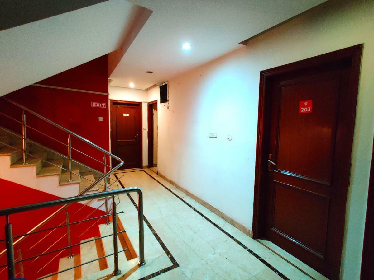 Hotel Unistar New Delhi Luaran gambar