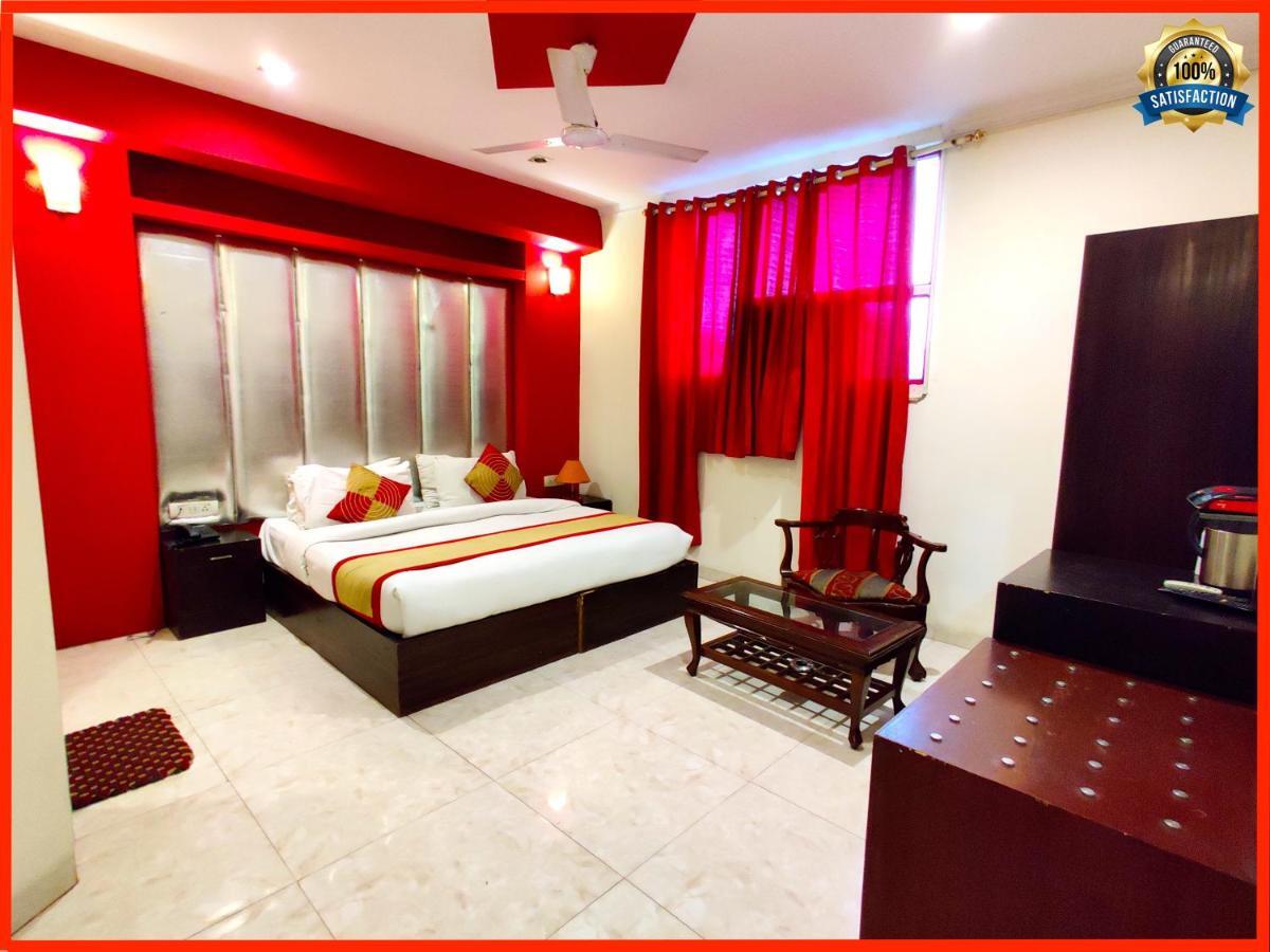 Hotel Unistar New Delhi Luaran gambar