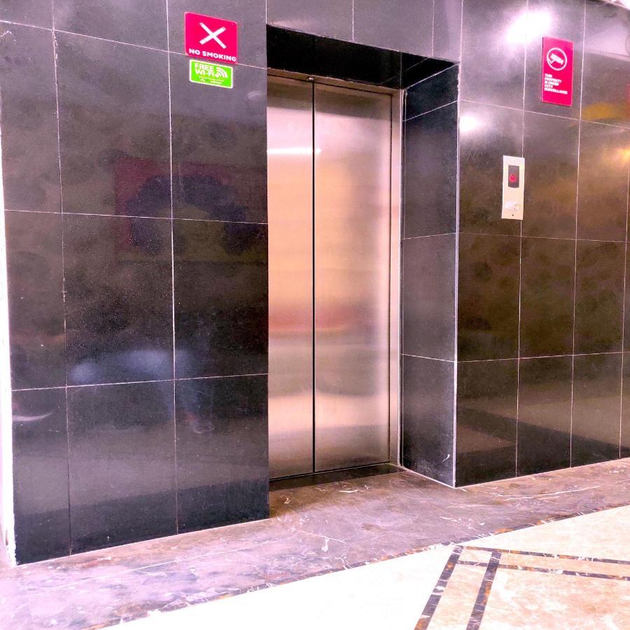 Hotel Unistar New Delhi Luaran gambar